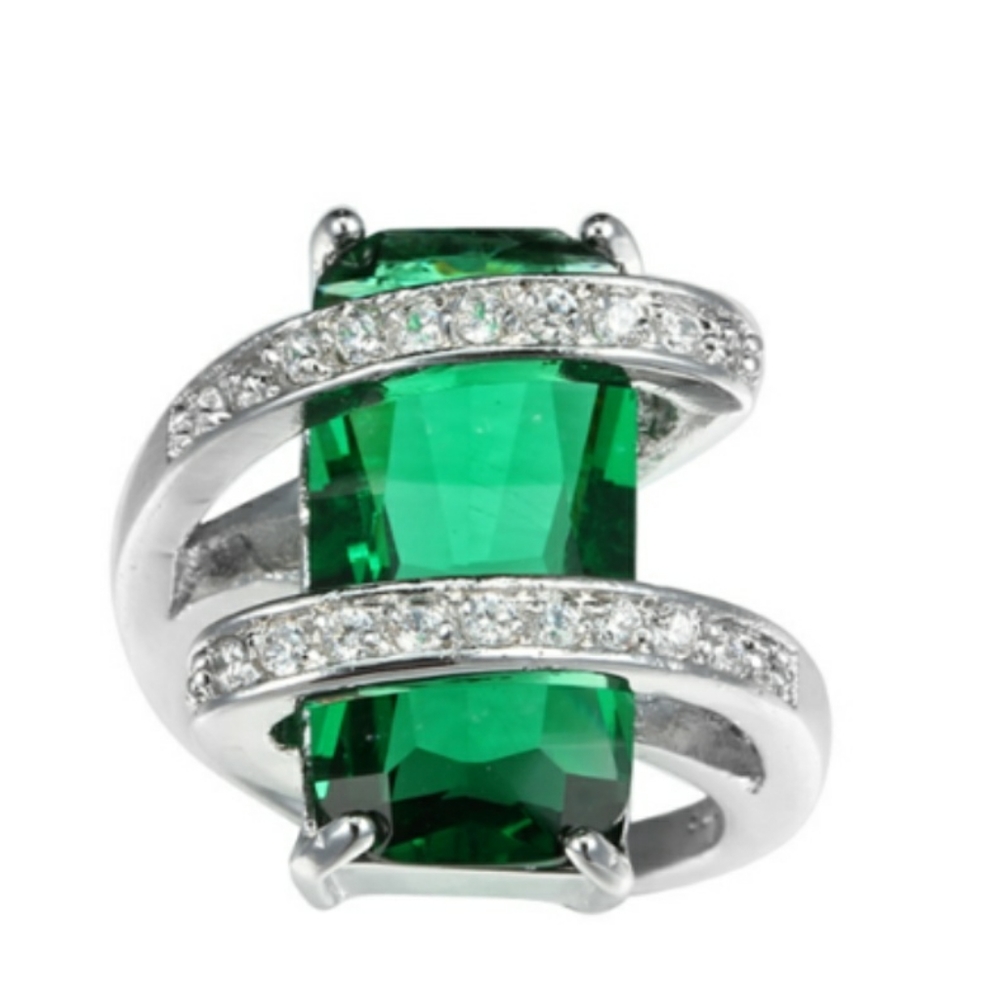 Ring - Picture 2 of 4